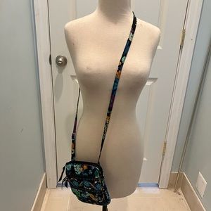 - **VERA BRADLEY** Cross body floral purse bag with adjustable straps and …